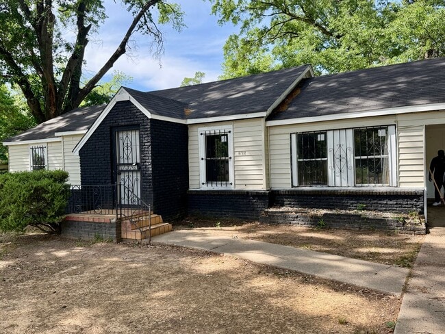 Building Photo - 3108 Syphon St