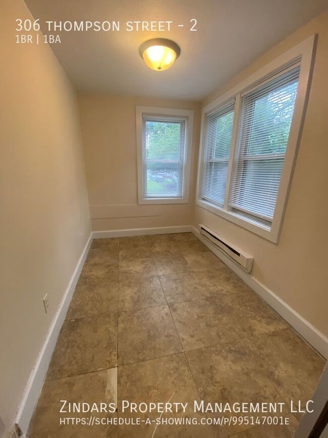 Photo - 306 Thompson St Unit 2