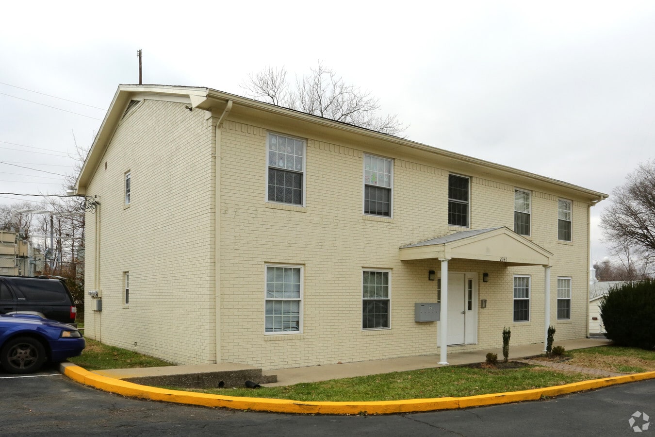 Magnolia Manor - Magnolia Manor Apartments