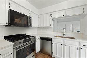 Photo - 9524 Military Pkwy