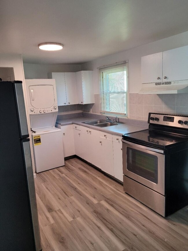 Photo - 3501 Commerce St