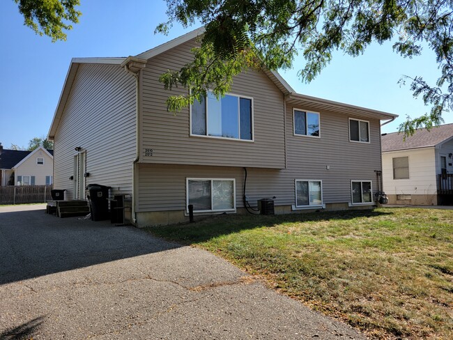 Photo - 2012 Washington St Townhome