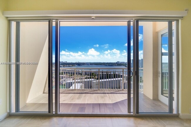 Photo - 18031 Biscayne Blvd Unit PH01