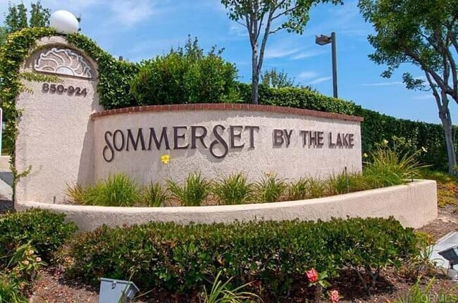 Photo - 874 S Rancho Santa Fe Rd Unidad B