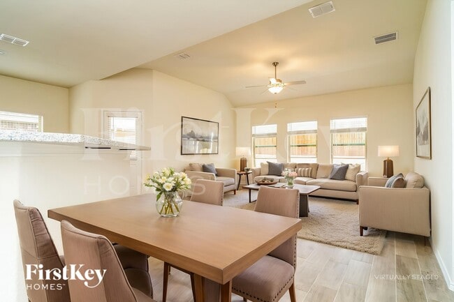 Photo - 1045 N Churchill Dr