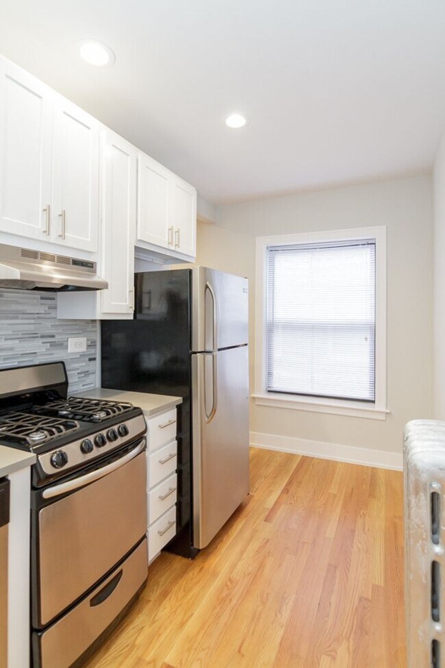 Photo - 520 W Cornelia Ave Unit 210