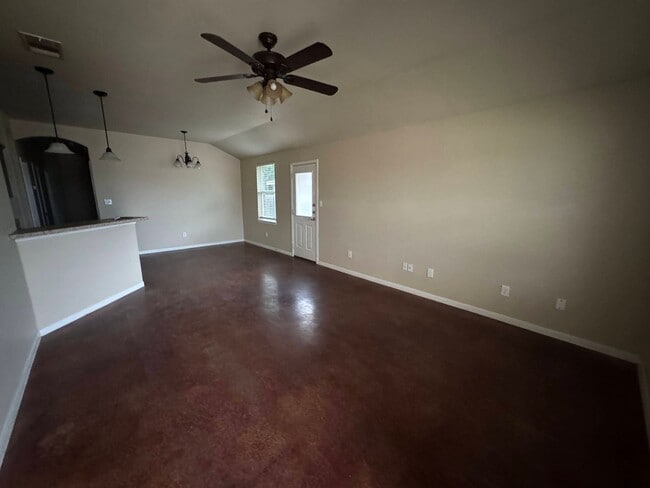 Photo - 4305 Cambridge Dr Unit #B