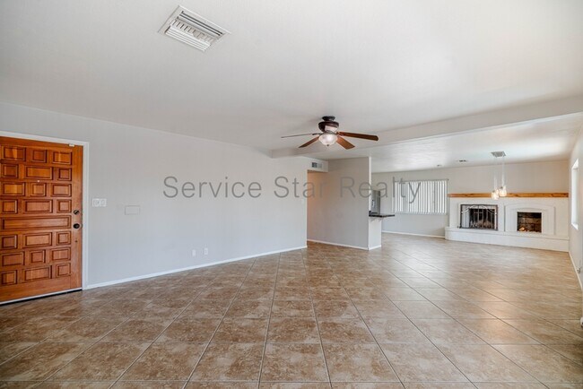 Photo - 8301 E Indianola Ave