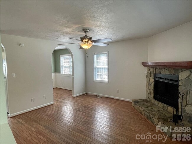 Photo - 23 44th Ave Pl NE