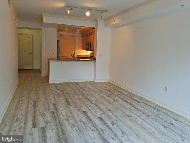 Building Photo - 631 D St NW Unit 527