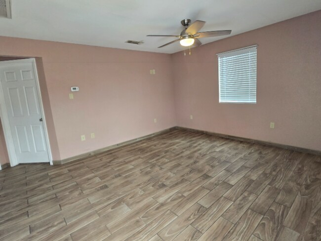 Photo - Centrally located!