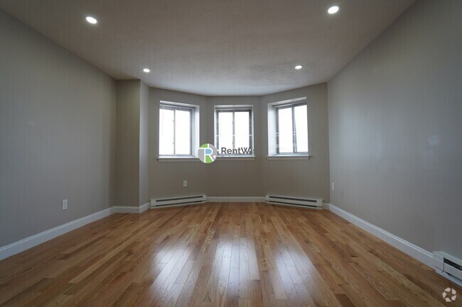 Building Photo - 1200 Commonwealth Ave Rental