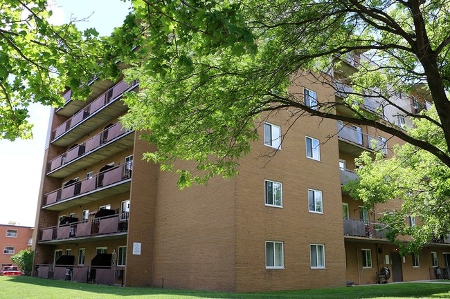 Building Photo - Willowdale Apartments