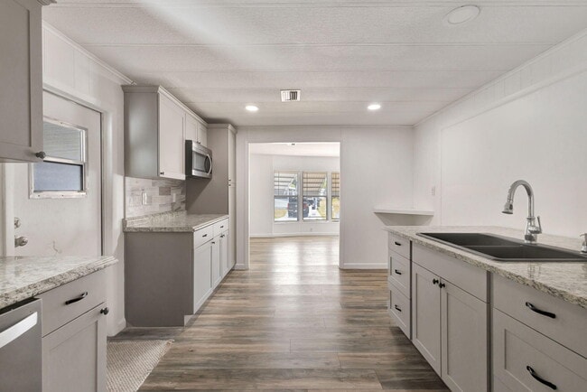 Photo - 4072 74th St N