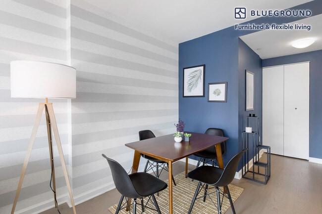 Photo - 500 W 56th St Unidad FL18-ID125