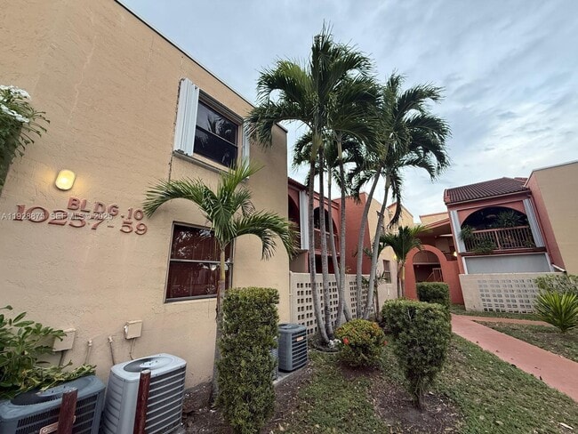 Photo - 10257 NW 9th St Cir Unit 112-10