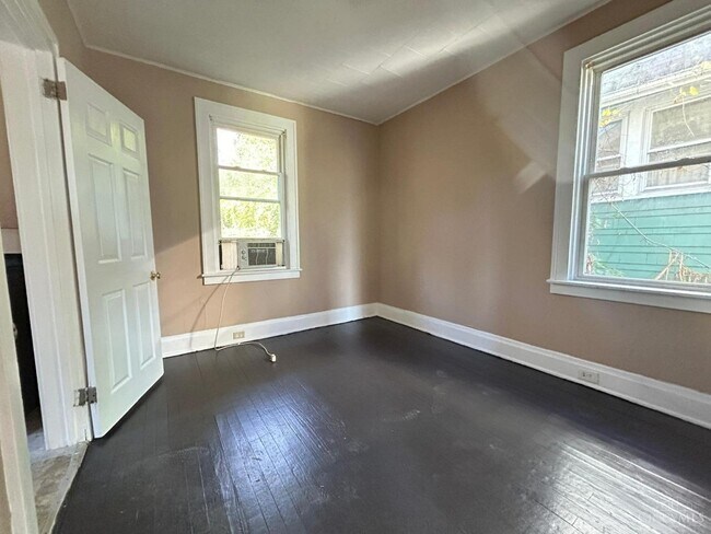 Photo - 4417 Colerain Ave