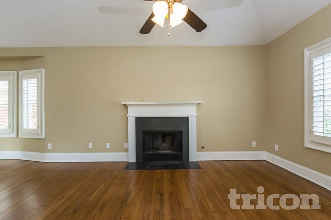 Photo - 160 Eagle Glen Dr