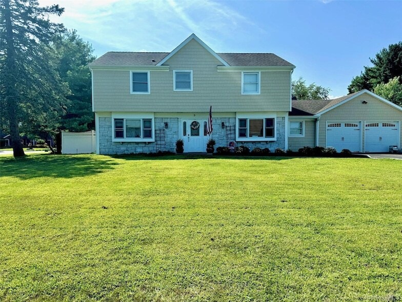 Photo - 3 Thornridge Ln