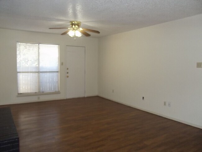 Photo - 1 Bedroom, 1 Bath with Carport - Raintree Manor Condo