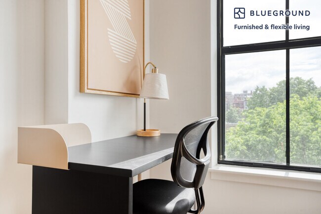 Photo - 2101 Champlain St NW Apartamento Unidad FL5-ID540