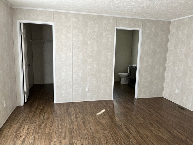 Photo - 85 Nettie Ave