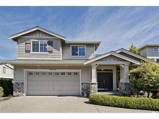 Building Photo - Beautiful 4 Bed Plus Den 2.5 Bath 2 Storey... Rental