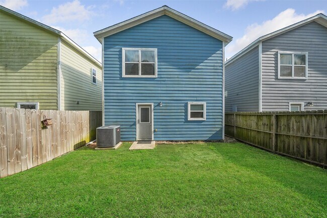 Photo - 16918 Glenheath St