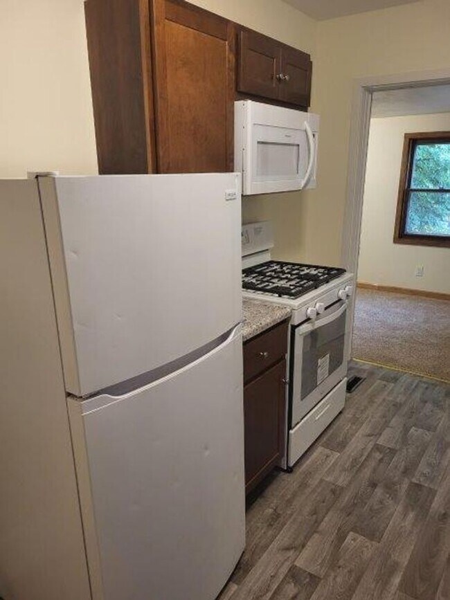 Photo - 11 N Franklin St Unit 2