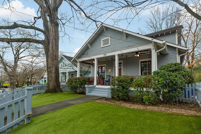 Photo - 309 Ferguson St NE