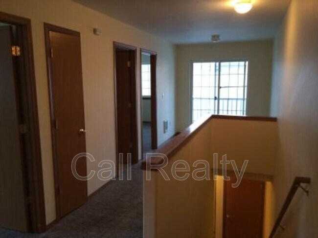 Photo - 732 S Altamont St