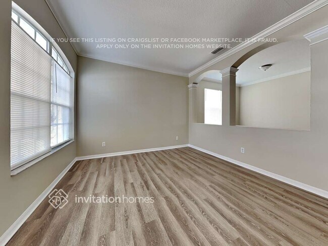 Photo - 17011 Falconridge Rd