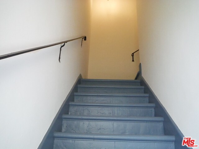 Photo - 864 S Gramercy Pl