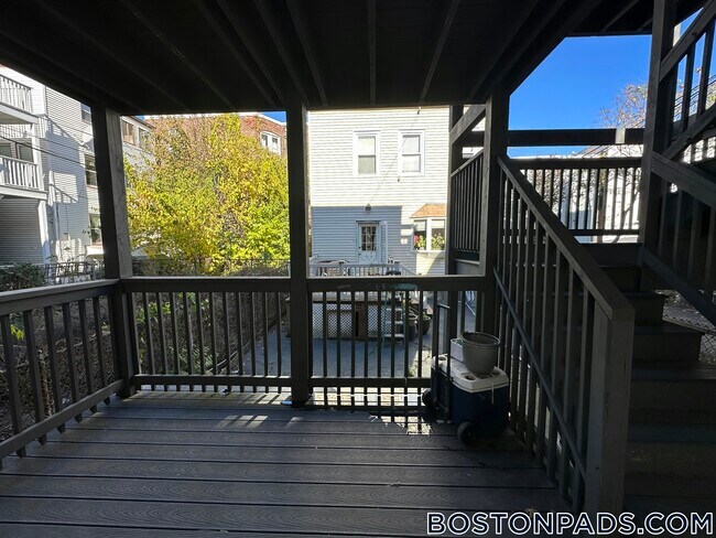 Photo - 194 Maverick St Unidad 1