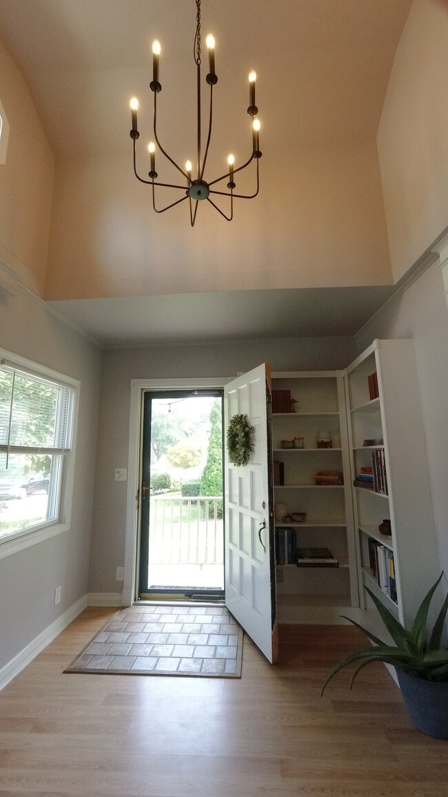 Photo - 206 California Ave