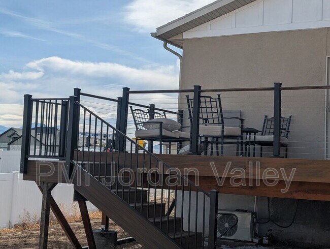 Photo - 408 RIGDON St