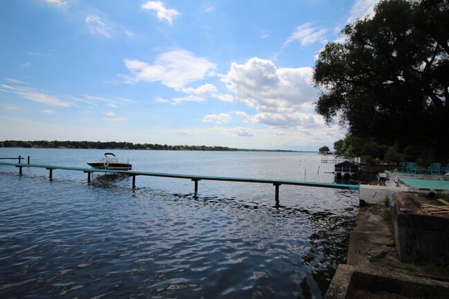 Photo - 2168 River Rd