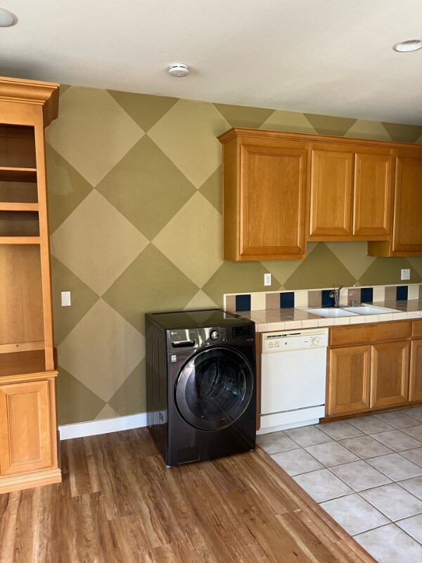 Photo - 8520 Kern Ave