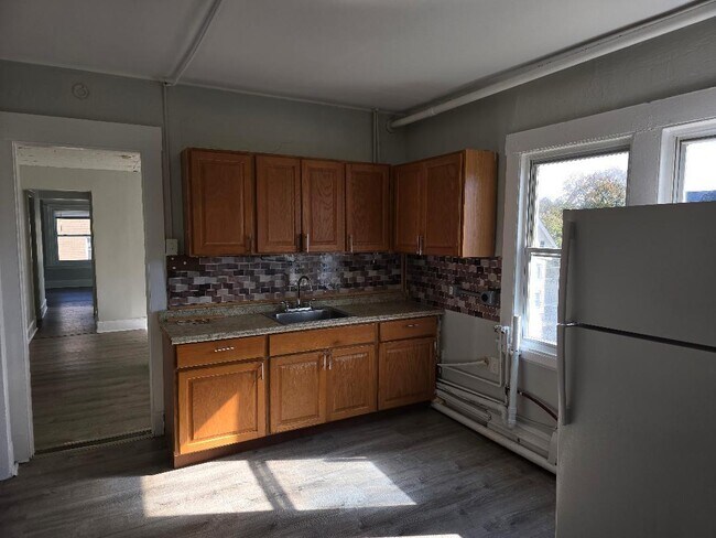 Photo - 197 Chestnut Ave Apartment Unit 2nd floor