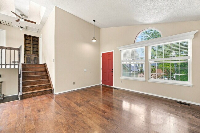 Photo - $2,973.95 with $300 Cleaning Voucher, 3 Beds - 2 Bath, Single Family Home in Highlands Ranch with...