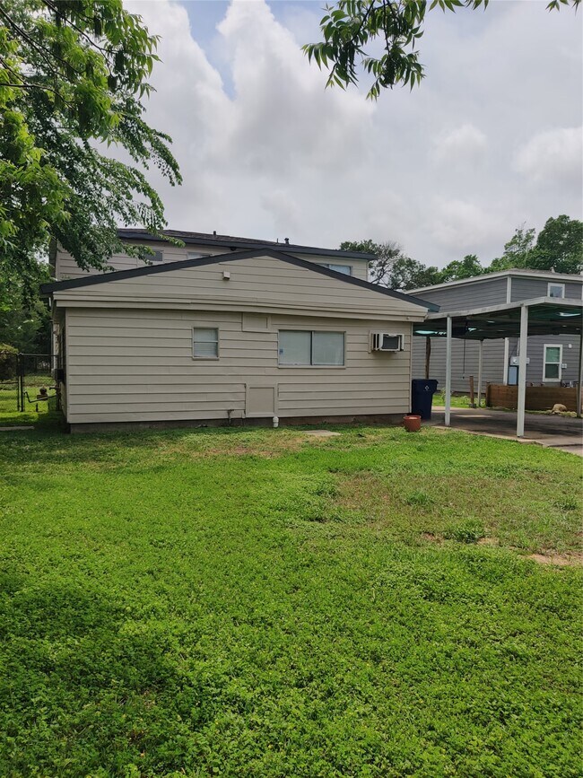 Photo - 1208 7th Ave N
