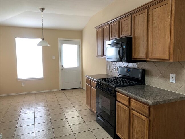 Photo - 2338 Green Meadows Ln