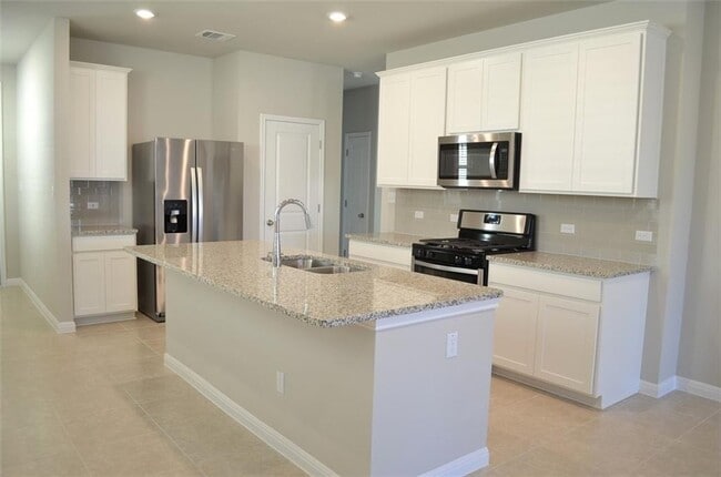 Photo - 148 McFarland St