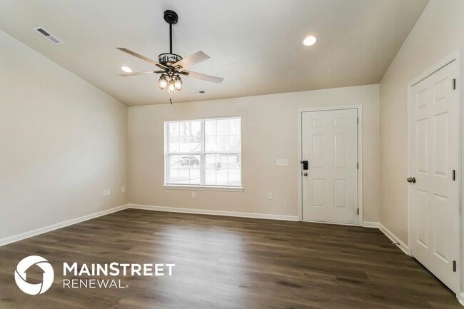 Photo - 1800 Field Dr