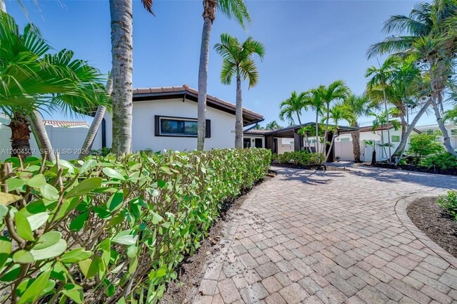 Photo - 1704 SW 5th Ct