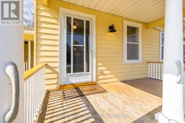 Photo - 303022 Grey 15 Rd