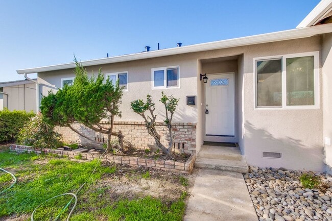 Photo - Like New Home. Available Soon!