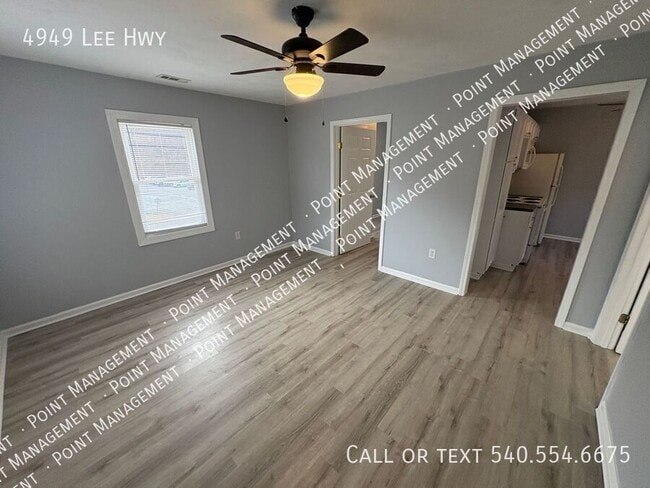 Photo - 4949 Lee Hwy