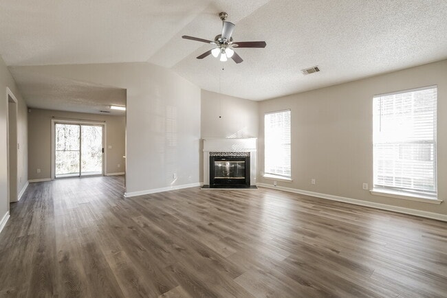 Photo - 3568 Brookstone Way