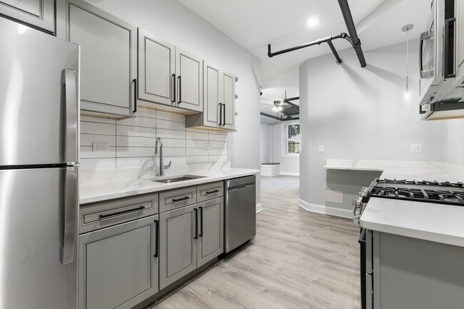 Photo - 7618 N Eastlake Terrace Unit G